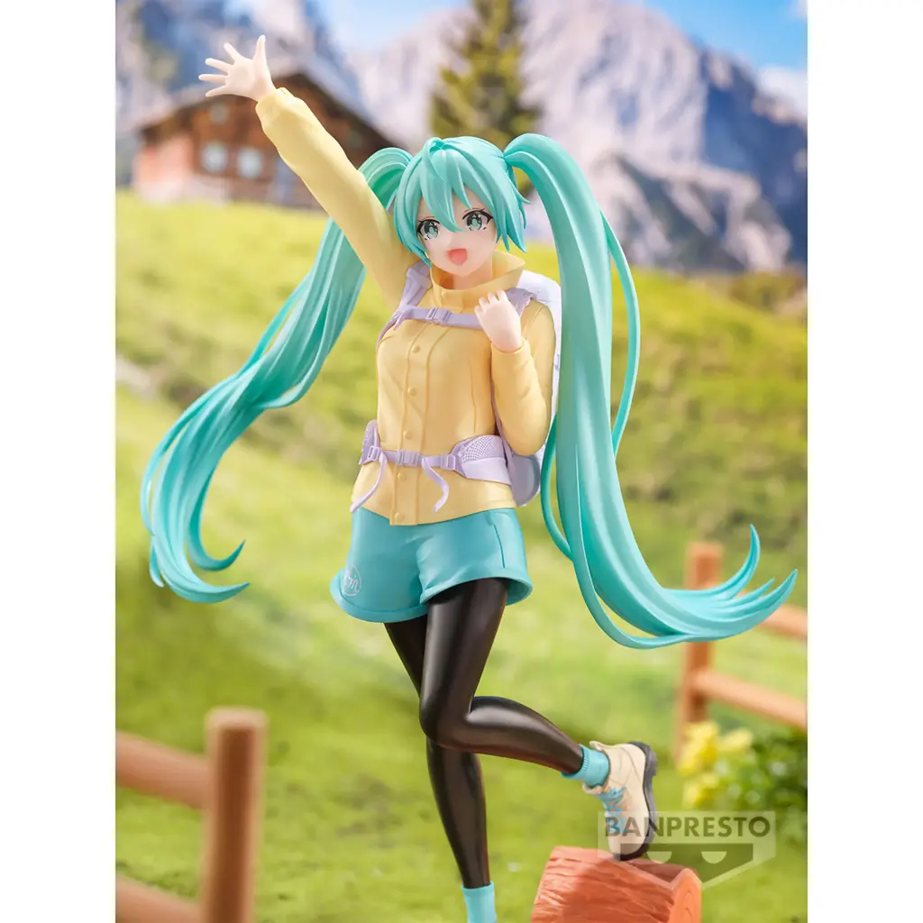 HATSUNE MIKU - Hatsune Miku - Figurine Holiday Memories 20cm