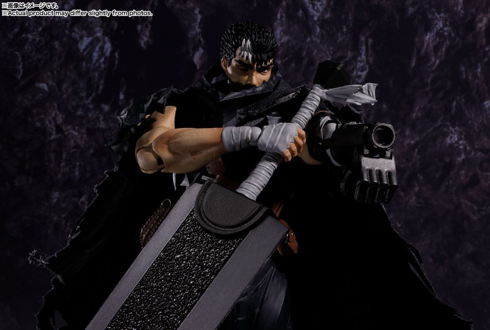 BERSERK - Guts "Berserker Armor" - Figurine S.H. Figuarts 16cm