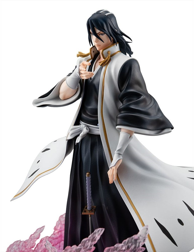 BLEACH - Byakuya Kuchiki - Statuette G.E.M. 25cm